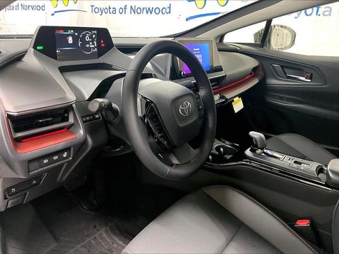 New 2026 Toyota Prius Plug-In Hybrid FWD image 9