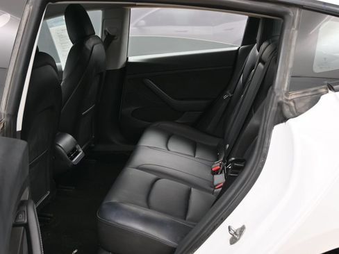 Used 2021 Tesla Model 3 Standard Range Plus RWD image 35