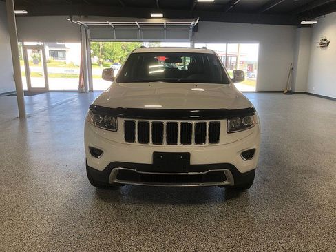 Used 2016 Jeep Grand Cherokee Limited AWD/4WD image 8