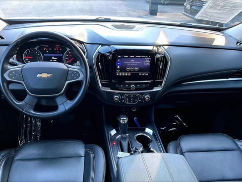 Used 2020 Chevrolet Traverse LT image 14
