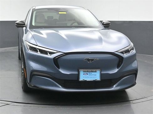 Certified 2024 Ford Mustang Mach-E Premium image 2