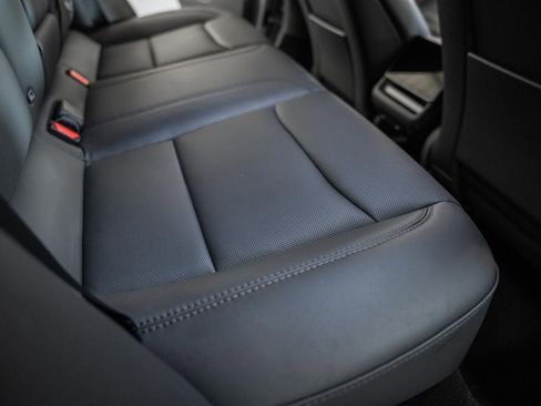 Used 2025 Tesla Model 3 Long Range image 31