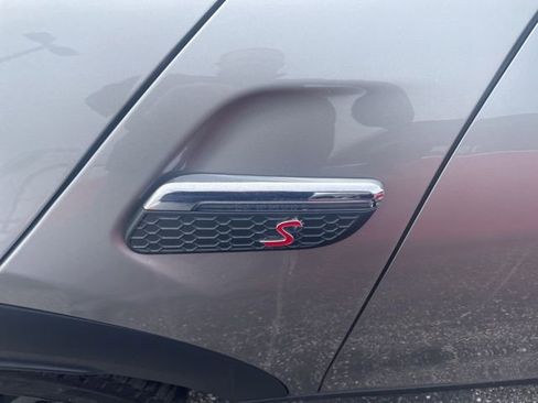 Used 2023 MINI Cooper S image 32