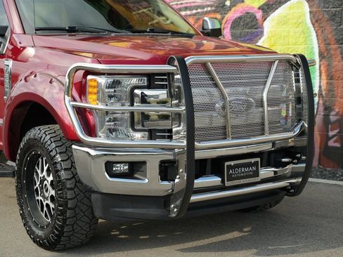 Used 2017 Ford F250 Lariat w/ Lariat Ultimate Package image 2