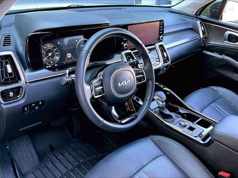 Used 2023 Kia Sorento SX image 14