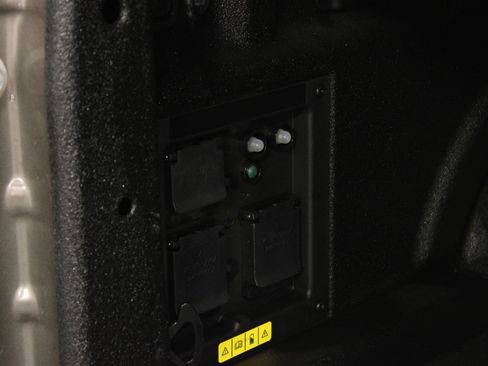 Used 2023 Ford F150 Lightning Lariat w/ Equipment Group 511A High image 16