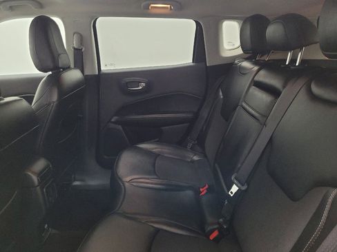 Used 2019 Jeep Compass Latitude w/ Cold Weather Group image 18