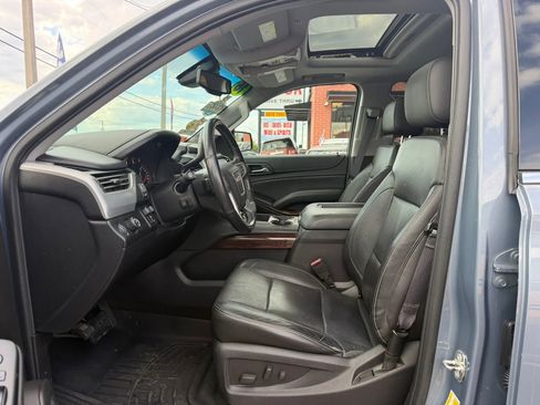 Used 2016 GMC Yukon XL SLT w/ HD Trailering Package RWD image 8