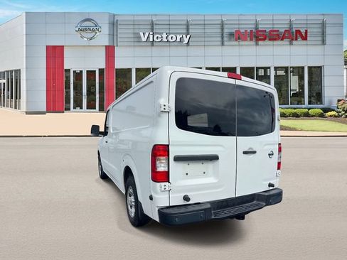 Used 2018 Nissan NV 2500 SV w/ Rear Door Glass Package RWD image 4
