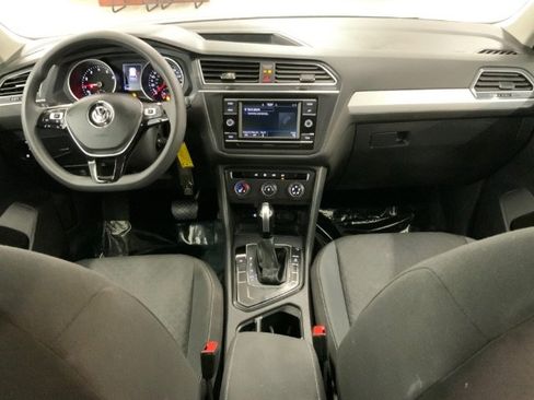Used 2021 Volkswagen Tiguan S image 8