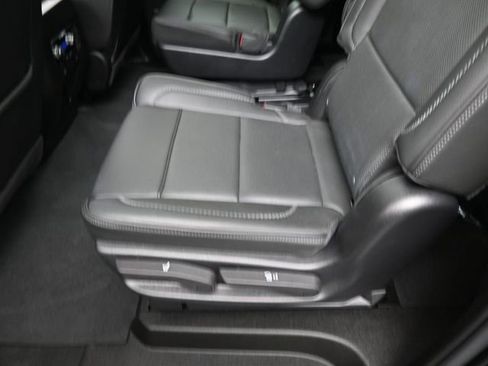 Used 2023 GMC Yukon XL Denali AWD/4WD image 22