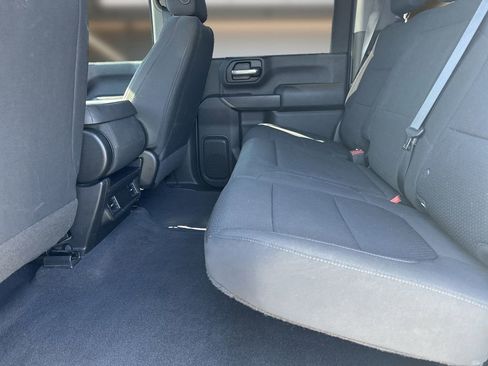 Used 2021 Chevrolet Silverado 2500 Custom w/ Custom Value Package AWD/4WD image 15