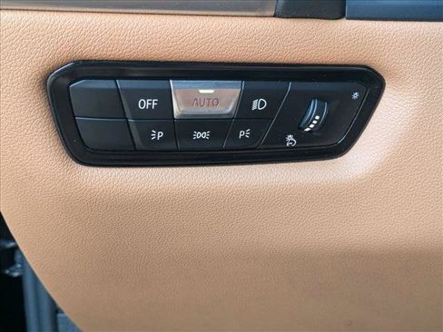 Used 2020 BMW 840i xDrive Convertible w/ M Sport Package AWD/4WD image 12