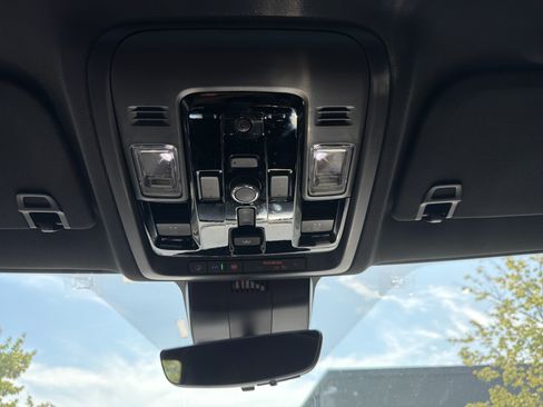Used 2026 GMC Yukon XL Elevation w/ Elevation Premium Package AWD/4WD image 43