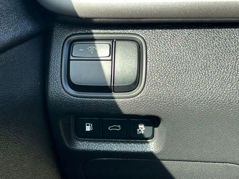 Used 2016 Kia Optima LX FWD image 18