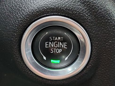 Used 2020 Chevrolet Silverado 1500 RST AWD/4WD image 17
