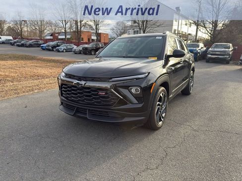 Certified 2025 Chevrolet TrailBlazer RS w/ Convenience Package image 1