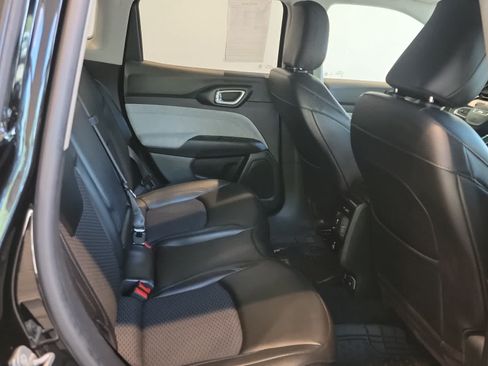 Used 2022 Jeep Compass Latitude w/ Convenience Group AWD/4WD image 18