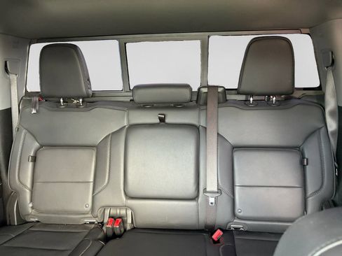 Used 2025 GMC Sierra 2500 Denali w/ Denali Reserve Package AWD/4WD image 18