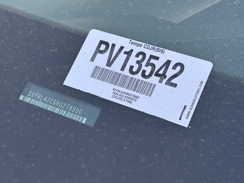 Certified 2024 Kia Sorento S image 31