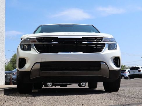 Used 2024 Kia Seltos LX AWD/4WD image 17