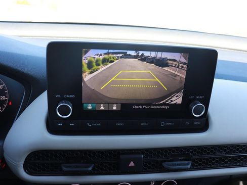 Used 2023 Honda HR-V LX image 27