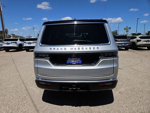 Used 2022 Jeep Grand Wagoneer Series I AWD/4WD image 7