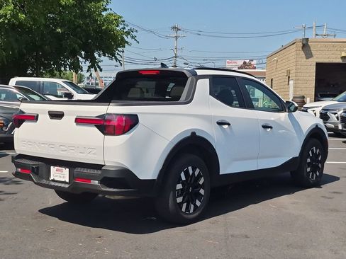 Used 2025 Hyundai Santa Cruz SEL FWD image 6