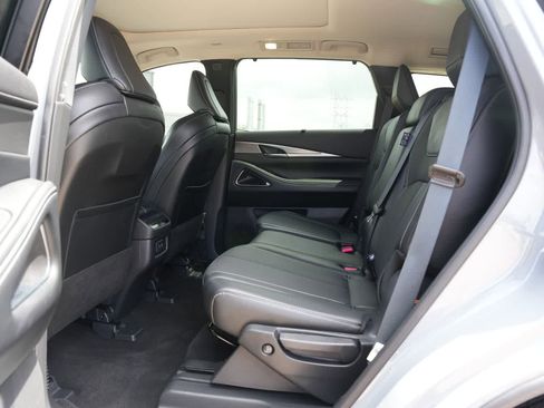 Certified 2026 INFINITI QX60 Luxe w/ Cargo Package FWD image 19