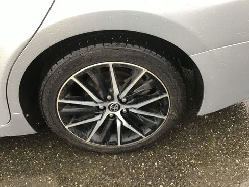 Used 2022 Toyota Camry SE image 10