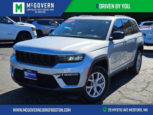 Used 2022 Jeep Grand Cherokee Limited image 1