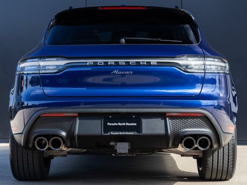 Certified 2026 Porsche Macan AWD/4WD image 10