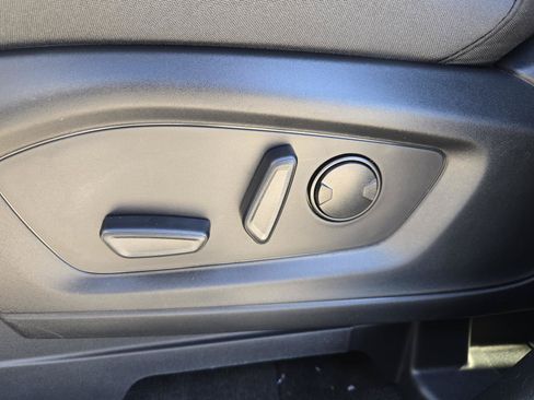 New 2026 Ford Explorer Active RWD image 26