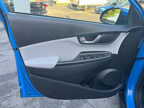 Used 2022 Hyundai Kona SEL w/ Convenience Package FWD image 15