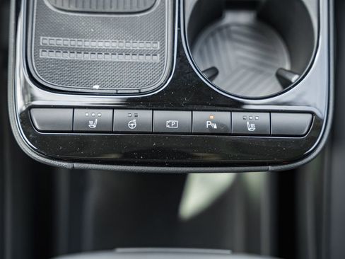 New 2025 Hyundai Ioniq 5 SEL image 25