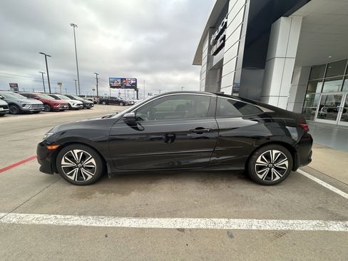 Used 2017 Honda Civic EX-L image 2