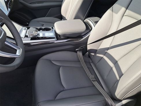 New 2026 Audi Q8 Premium Plus image 18