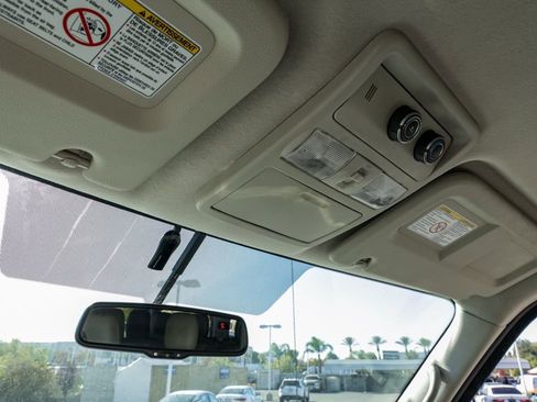 Used 2021 Nissan NV 3500 SL image 34