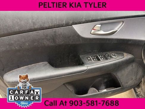 Used 2022 Kia Forte LXS w/ LXS Technology Package image 16