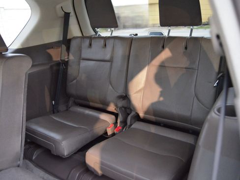 Used 2015 Lexus GX 460 w/ Premium Package image 18