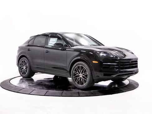 Certified 2026 Porsche Cayenne Coupe AWD/4WD image 9