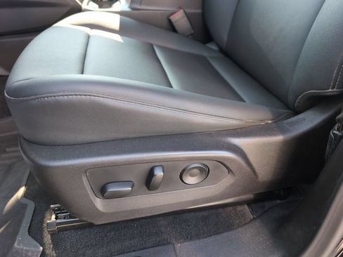 Used 2026 Chevrolet Colorado Trail Boss AWD/4WD image 13