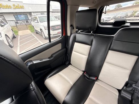 Used 2007 Ford Explorer XLT AWD/4WD image 46