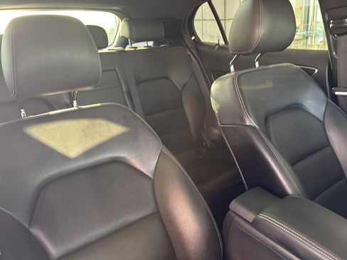 Used 2019 Mercedes-Benz GLA 250 4MATIC w/ Multimedia Package image 36