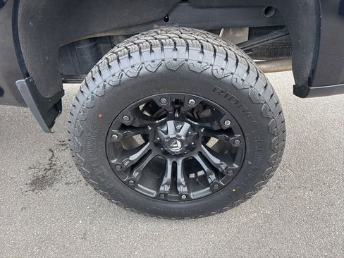 Used 2020 Chevrolet Silverado 1500 RST image 33