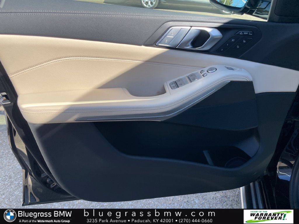 Used 2022 BMW X7 xDrive40i w/ Executive Package AWD/4WD image 9
