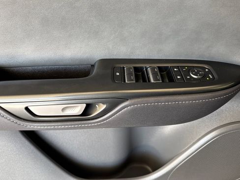 Used 2023 Lexus RZ 450e Premium w/ Technology Package image 10