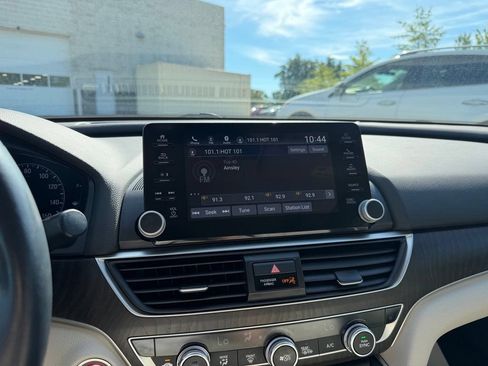 Used 2020 Honda Accord EX-L image 18