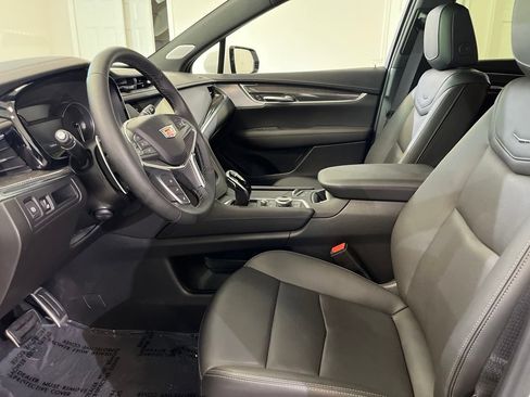 Certified 2025 Cadillac XT5 Sportv AWD/4WD image 15