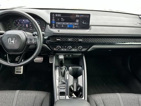 Used 2024 Honda Accord Sport image 14